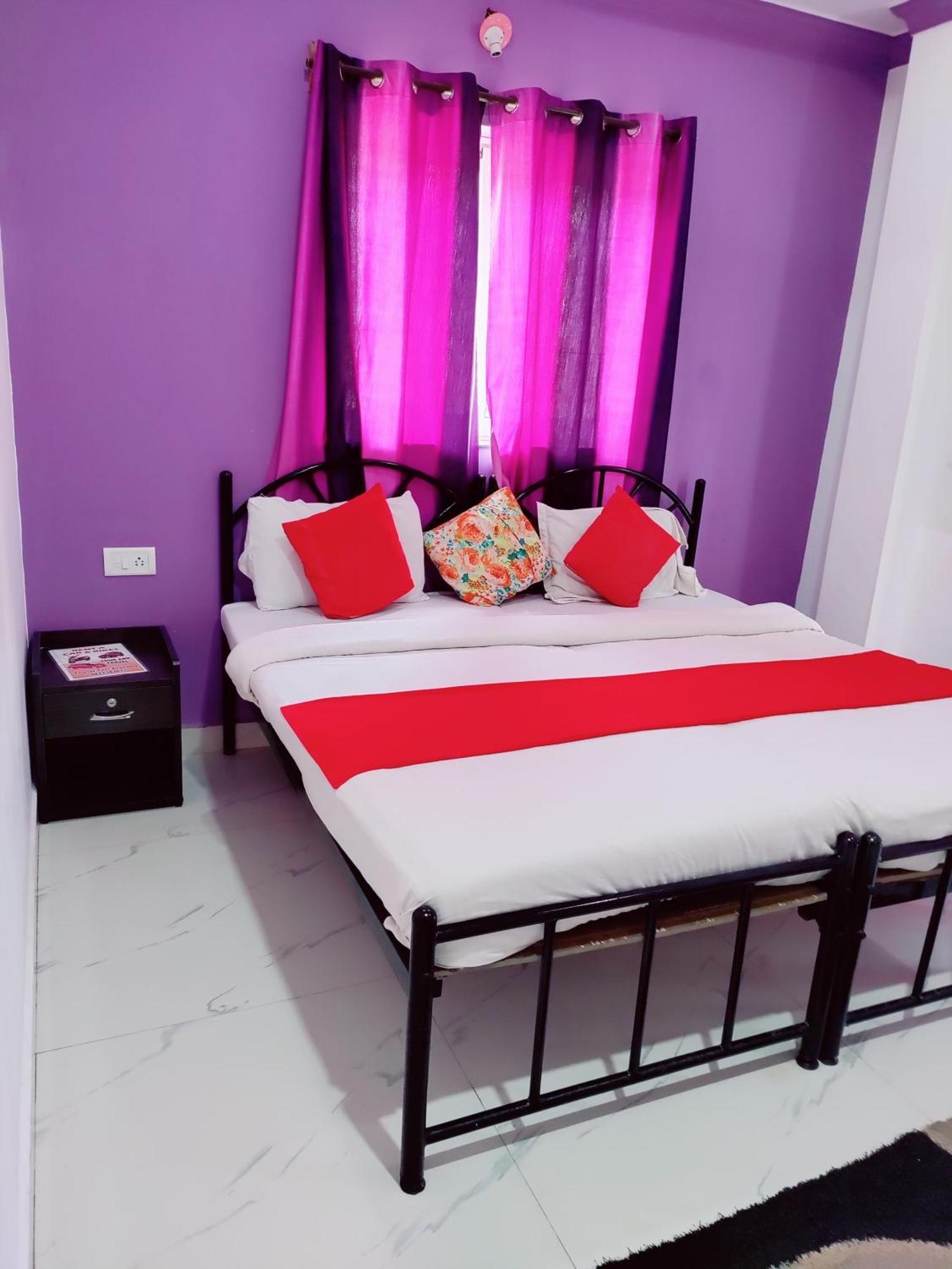 Hotel Queen Queen Sea Calangute Kültér fotó