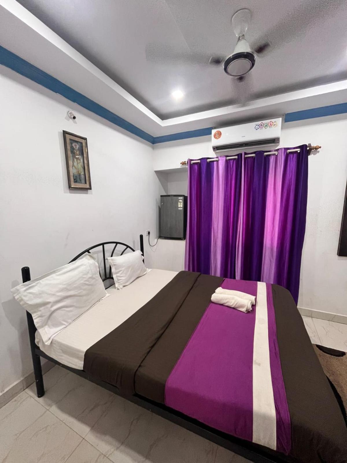 Hotel Queen Queen Sea Calangute Kültér fotó